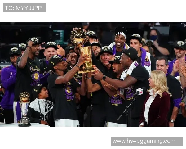 湖人队在2020年10月9日的比赛中展现出强大实力对抗对手的精彩瞬间回顾